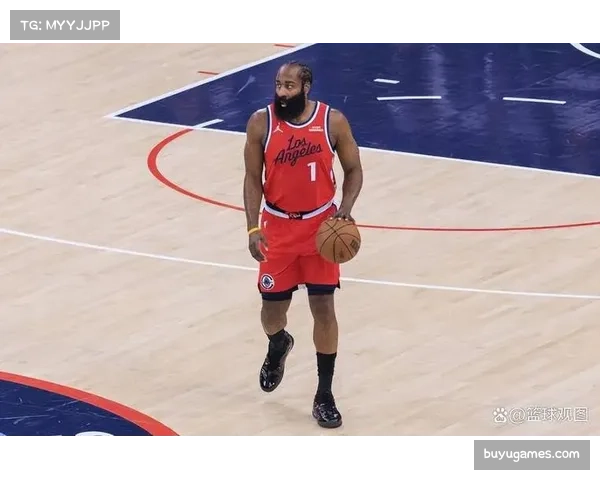 更衣室特写:输掉洛城德比后,快船更衣室内的沉寂与哈登的鼓励 更衣室特写:输掉洛城德比后,快船更衣室内的沉寂与哈登的鼓励